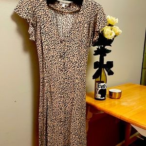 Button front flutter sleeve cheetah mini dress M